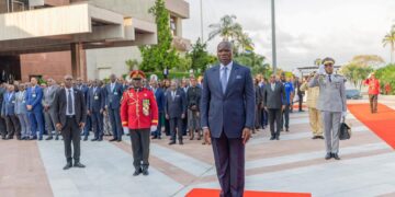 Présidence de la République : Oligui Nguema préside la première cérémonie de levée des couleurs de l’année
