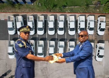 Gabon : 20 pick-up remis à la Police nationale pour renforcer la sécurité des populations