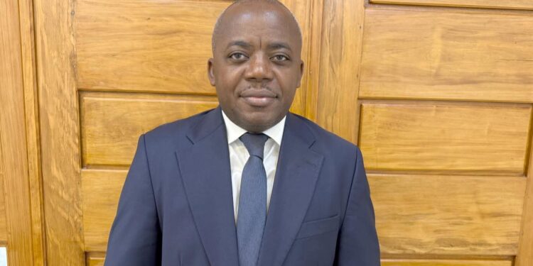 Opposition gabonaise : une figure toujours introuvable selon Jo Dioumy Moubassango