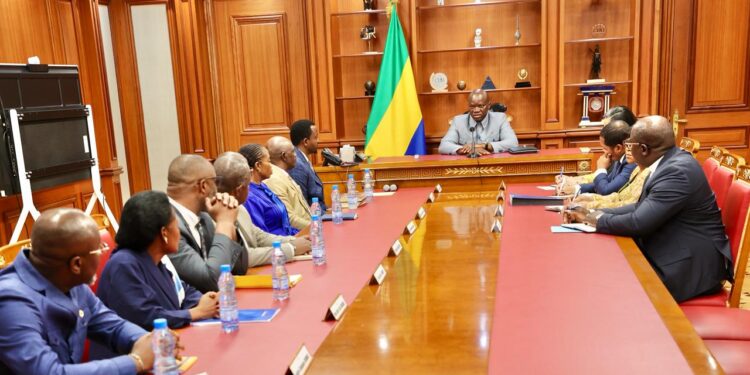 Dialogue national : Oligui Nguema reçoit les hommes de Dieu pour renforcer cohésion et valeurs citoyennes