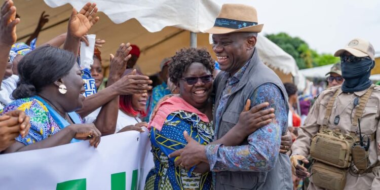 Journée internationale des droits des femmes : Brice Clotaire Oligui Nguema salue l’engagement des Gabonaises