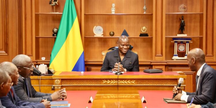 Gabon : Brice Clotaire Oligui Nguema engage le Barreau dans la refondation judiciaire