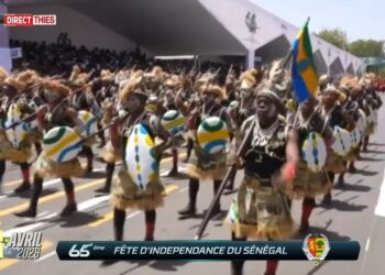 Les Pisteurs Pygmées de la Garde Républicaine Gabonaise Brillent à Thiès pour le 66e anniversaire de la Fête de l’Indépendance du Sénégal