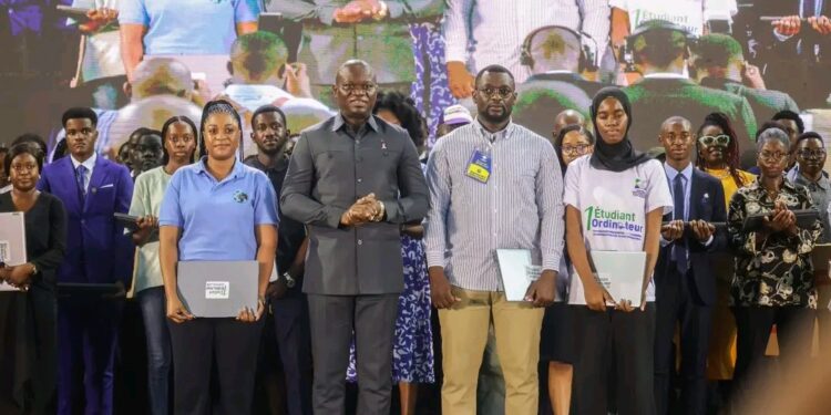 [Série] Donner une perspective à la jeunesse : le pari générationnel d’Oligui Nguema