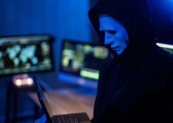 Deepfakes, escroqueries, anonymat : le Gabon impose la fin de l’impunité numérique