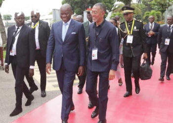 Angola–Gabon : Brice Clotaire Oligui Nguema au cœur des installations stratégiques de la raffinerie de Luanda