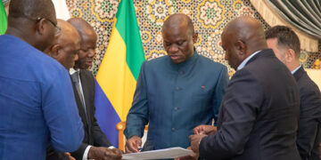 Logement, inclusion financière et investissements : Brice Clotaire Oligui Nguema consolide le partenariat économique avec Coris Bank