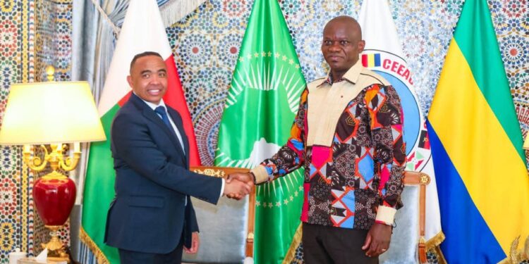 Gabon – Madagascar : une coopération renforcée autour des expériences de transition et de gouvernance