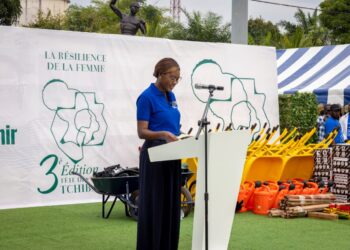 Nyanga : Zita Oligui Nguema renforce son action en faveur de l’autonomisation des femmes à Tchibanga