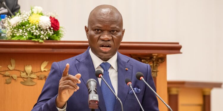 [Série] « Aucune localité ne sera laissée en rade » : Brice Clotaire Oligui Nguema accélère le chantier du Gabon des territoires
