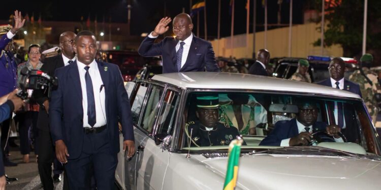 Retour triomphal à Libreville : Oligui Nguema rentre de France avec une moisson d’accords stratégiques pour le Gabon