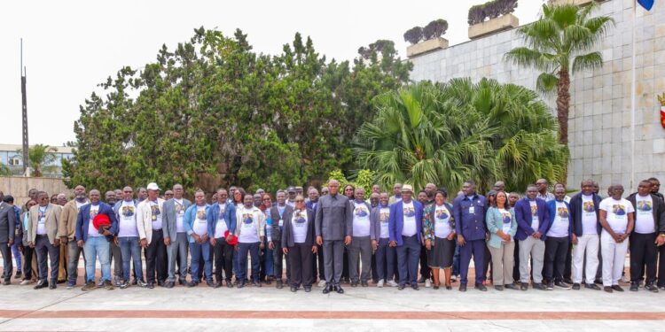 Oligui Nguema échange avec les forces vives de l’Ogooué-Maritime après une immersion sur les grands chantiers de Libreville