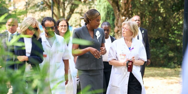 Villejuif : Zita Oligui Nguema s’inspire de l’expertise française pour renforcer la lutte contre les addictions au Gabon