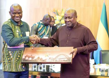 À Accra, Oligui Nguema séduit les investisseurs ghanéens et ouvre un nouveau chapitre de la coopération économique africaine