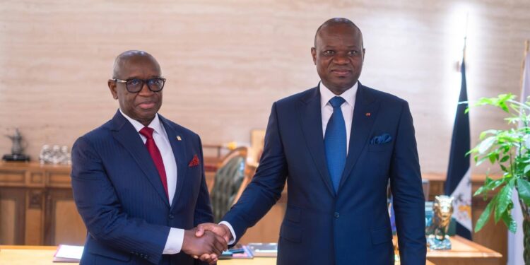 Diplomatie : à Freetown, Oligui Nguema scelle un partenariat stratégique avec la Sierra Leone et renforce l’ancrage africain du Gabon