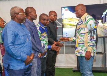 À Makokou, Brice Clotaire Oligui Nguema à l’écoute de la communauté musulmane de l’Ogooué-Ivindo