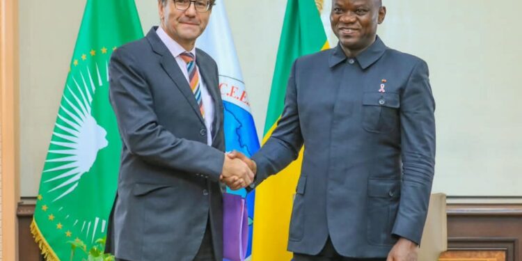 Manganèse : Oligui Nguema réaffirme l’ambition de transformer localement les ressources du Gabon