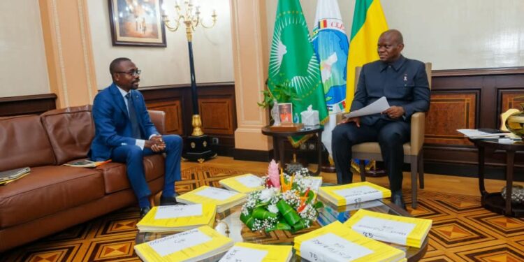 Foncier : vers une remise de 16 000 titres fonciers aux familles gabonaises par Oligui Nguema