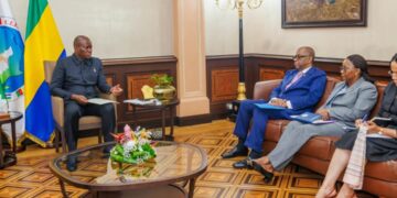 Diplomatie : Alexandre Barro Chambrier rend compte au Chef de l’État de sa mission au Zimbabwe et en Eswatini