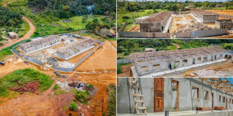 Oyem : Oligui Nguema renforce l’offre scolaire avec la nouvelle école de Ndava’a