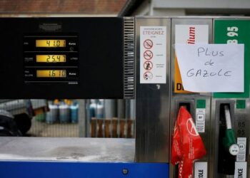 Carburants : des prix à la pompe inchangés depuis 2024 malgré la pression du marché mondial